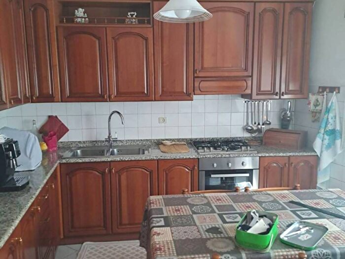 Casa con 6 locali in vendita in Via CORTE snc, Colico Piano, Colico