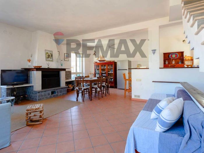 Casa con 5 locali in vendita in via Arimondi, Marzameni, Pachino