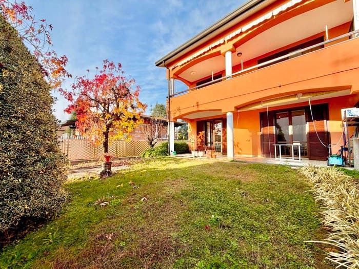 Appartamento trilocale in vendita in Via Carovelli, Centro, Lurate Caccivio
