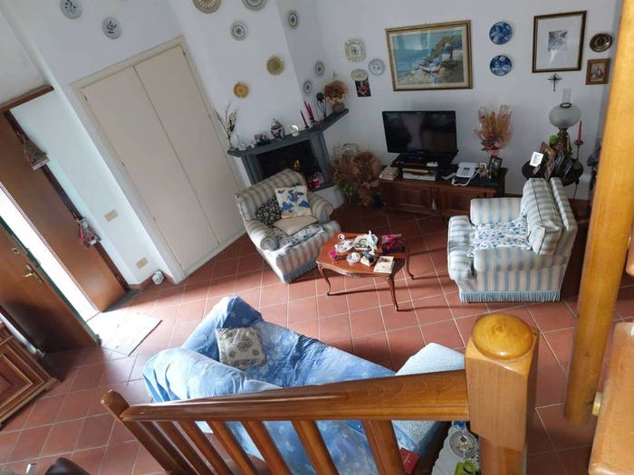 Appartamento con 5 locali in vendita in via minzoni, Centro, Calci