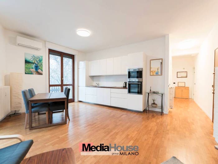 Appartamento trilocale in vendita in Via Giovanni Battista Morgagni, Morgagni, Milano