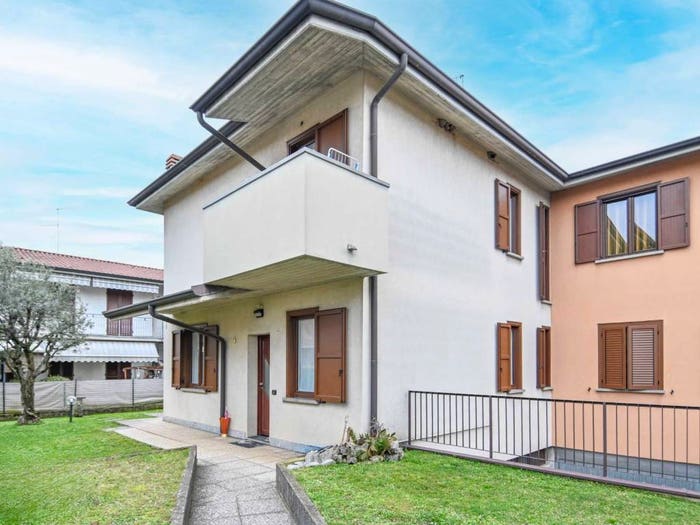 Casa quadrilocale in vendita in Via Antonio Vivaldi, Azzano San Paolo