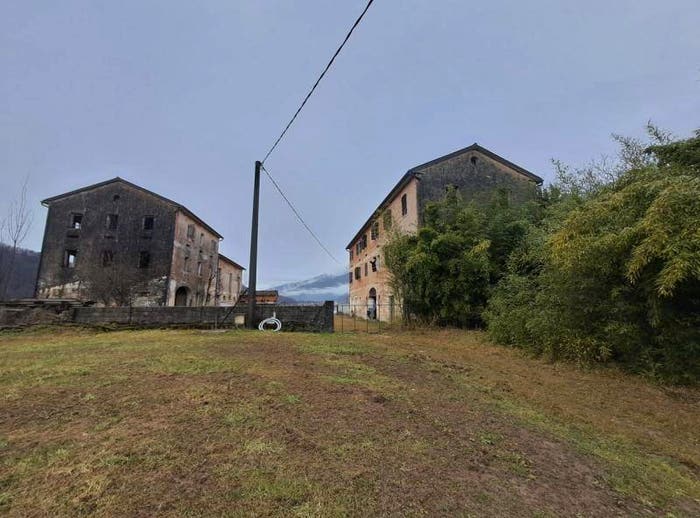 Casa con 6 locali in vendita in Via Carniei, Follina