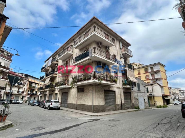 Appartamento con 5 locali in vendita in Via Benaco, Rossano Stazione, CoriglianoRossano