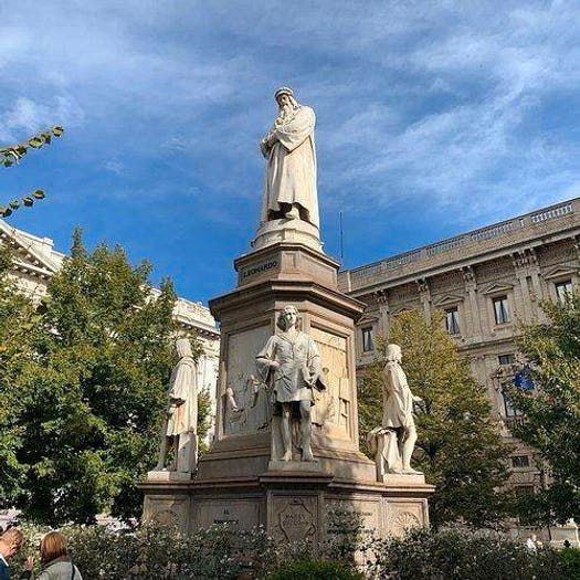 Appartamento trilocale in vendita in Via Salasco, Bocconi, Milano