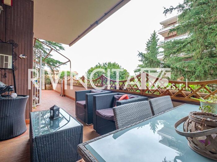 Appartamento trilocale in vendita in Via Cassia, La Giustiniana, Roma