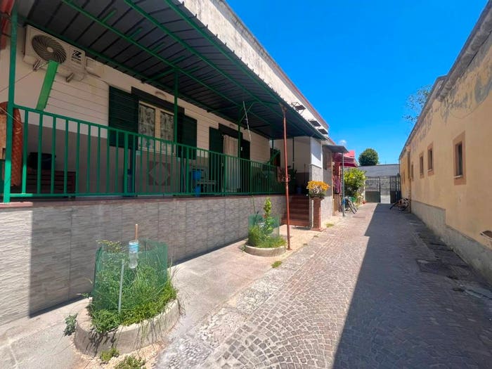 Appartamento quadrilocale in vendita in Piazza Crocella, Barra, Napoli