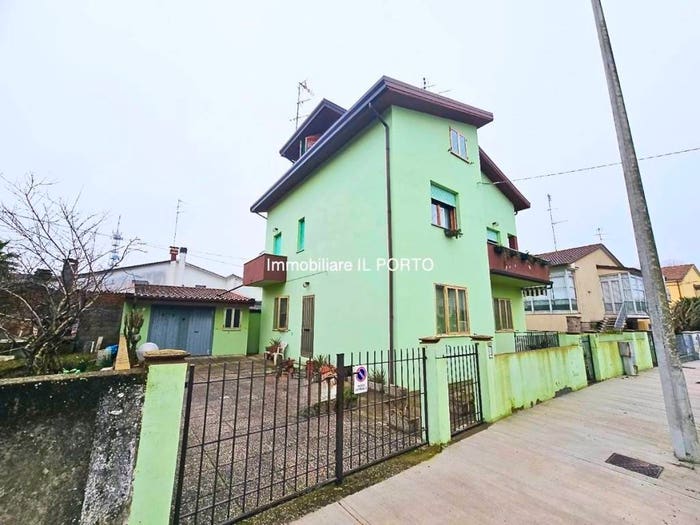 Appartamento trilocale in vendita in Porto Garibaldi, Comacchio