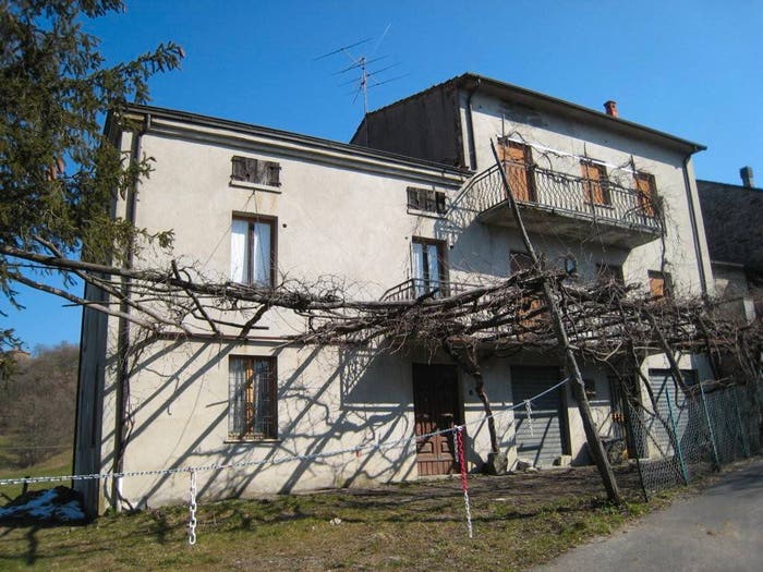 Casa con 6 locali in vendita in Località Rocca Barborini, Varsi