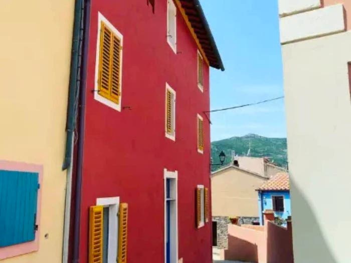 Appartamento quadrilocale in vendita in Via Carlo Alberto, Centro, Capraia Isola