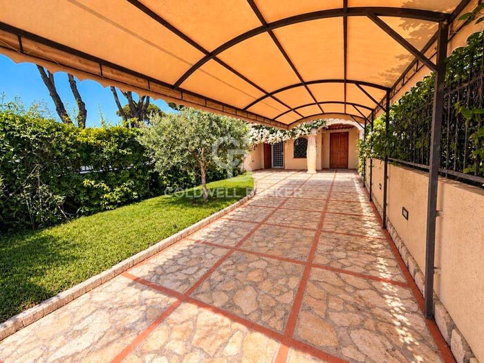 Casa con 6 locali in vendita in Via Terracina, Centro, San Felice Circeo
