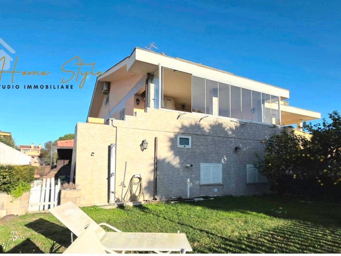 Casa con 6 locali in vendita in Viale Georgia, Miami, Ladispoli