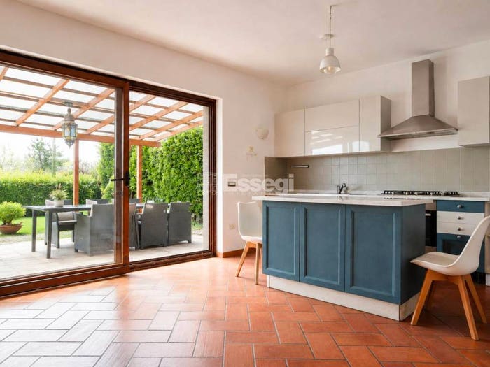 Casa con 6 locali in vendita in Via delle Scuole, Maggiano San Macario, Lucca
