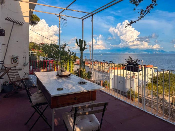 Appartamento quadrilocale in vendita in Via Marechiaro, Marechiaro, Napoli