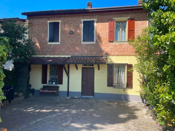 Casa con 5 locali in vendita in Via Emilia Levante, San Prospero Zello, Imola