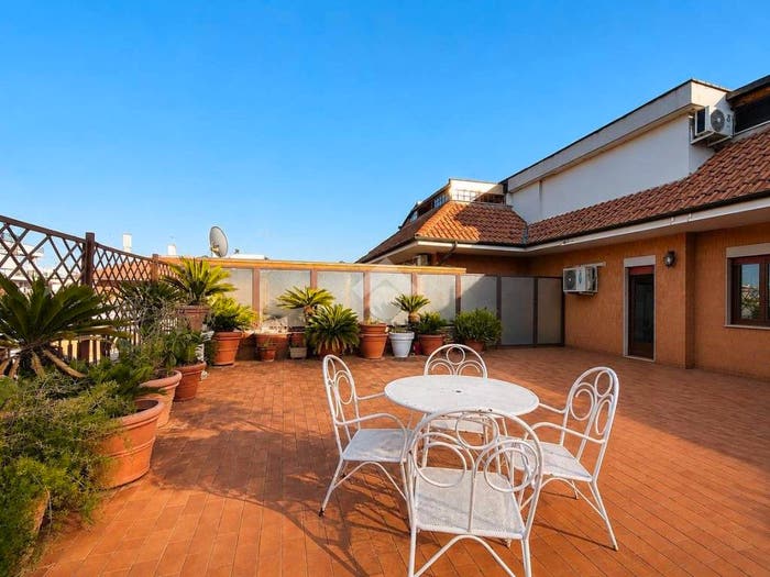 Casa quadrilocale in vendita in via sestio calvino, Appio Claudio Statuario, Roma