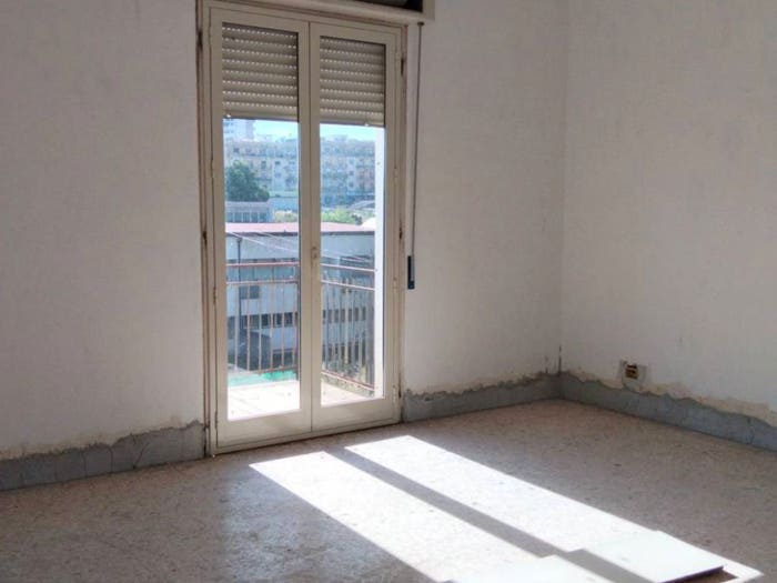 Appartamento quadrilocale in vendita in Viale delle Medaglie d'Oro, Rapisardi, Catania