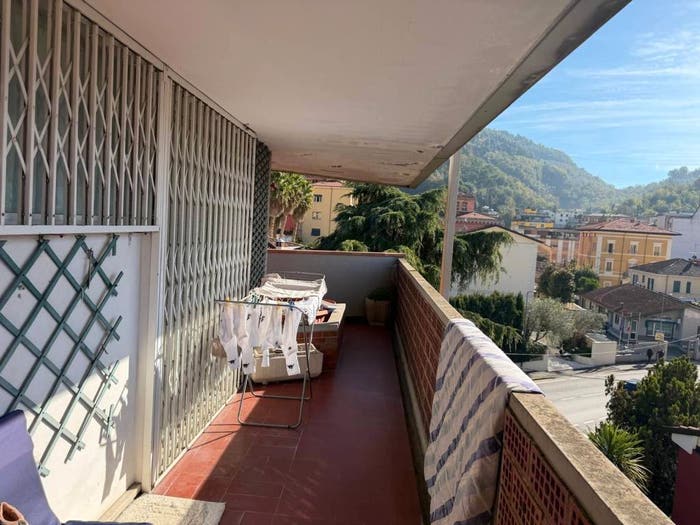 Casa con 6 locali in vendita in Via Roma, Centro, Carrara