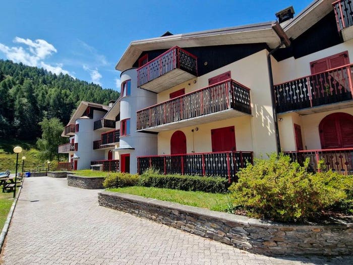 Appartamento trilocale in vendita in Via Europa, Aprica