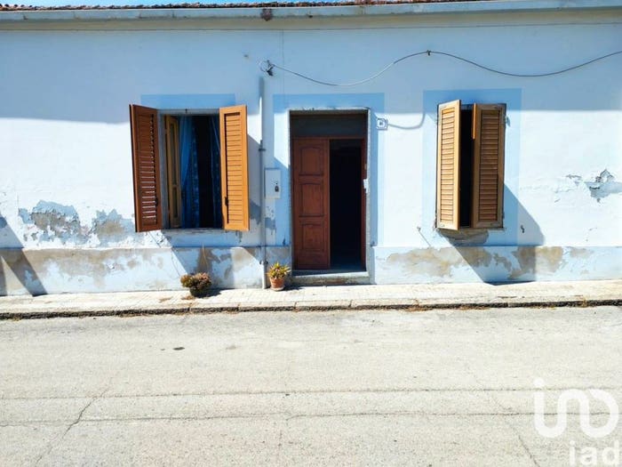Casa con 6 locali in vendita in Via Pietrino Solinas, Bonnanaro