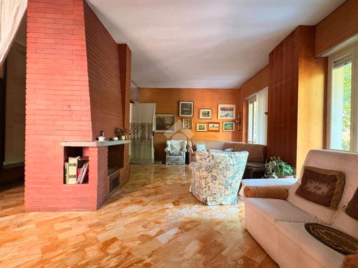 Appartamento con 6 locali in vendita in Via Flli Rosselli, Corso alla Vittoria Parco della Resistenza, Asti