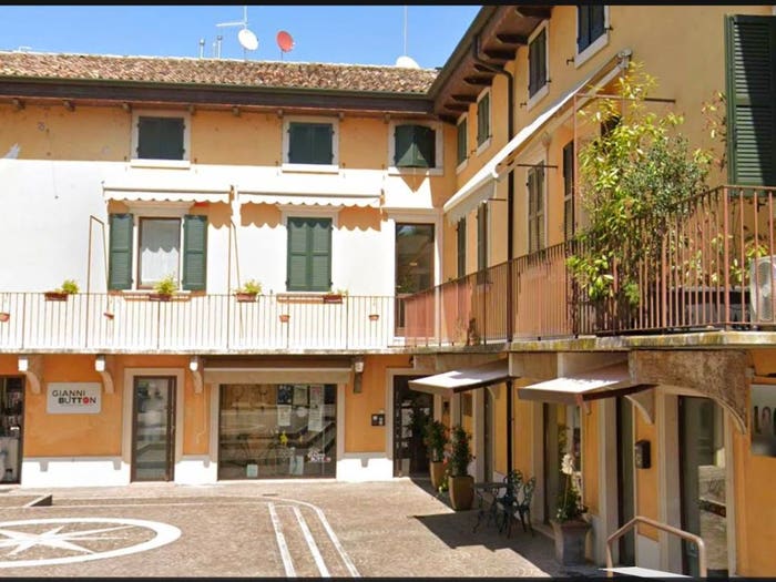 Casa con 5 locali in vendita in Via Maggio, Centro, Peschiera del Garda