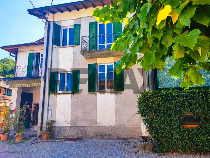 Appartamento con 5 locali in vendita in Via Brugnoni, Centro, Besozzo