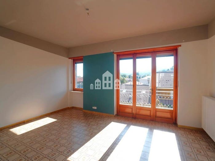 Appartamento quadrilocale in vendita in Via Puccini, Centro, Cuorgnè