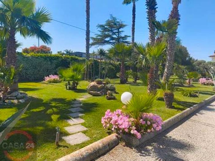 Casa con 6 locali in vendita in Via Pontina, Borgo Grappa, Latina
