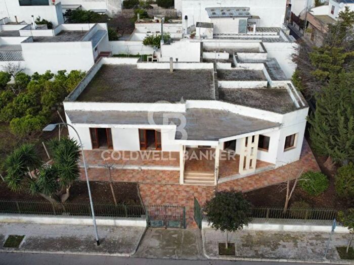 Casa con 5 locali in vendita in Via Don Alessandro Niccoli, Centro, Carmiano