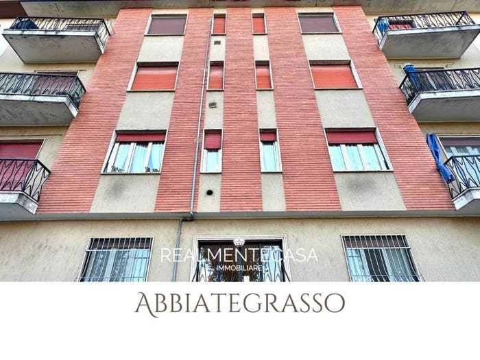Appartamento trilocale in vendita in Via Giuseppe Verdi, Abbiategrasso