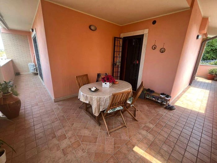Appartamento quadrilocale in vendita in Via di Quarto Rubbie, Morena, Roma