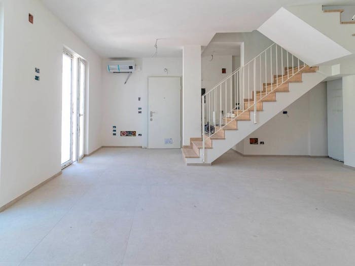 Casa con 6 locali in vendita in Via, Centro, Grottammare