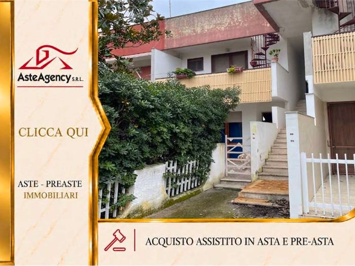 Appartamento trilocale in vendita in Via Libeccio località Ippocampo, Ippocampo, Manfredonia