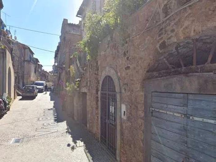 Appartamento bilocale in vendita in Via Roma, Centro, Blera