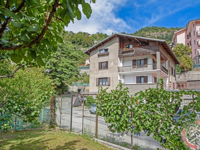 Appartamento con 5 locali in vendita in Regione Arionda, Centro, Aosta
