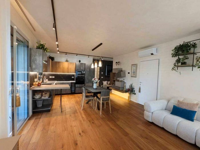 Appartamento con 6 locali in vendita in Via Medina, Tripoli Mare, Rimini