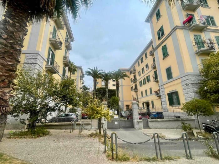Appartamento con 5 locali in vendita in Via Niccolò Piccinni, Arenella, Napoli
