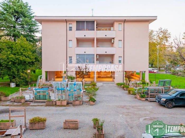 Appartamento trilocale in vendita in Via I Maggio, Tavazzano, Tavazzano con Villavesco