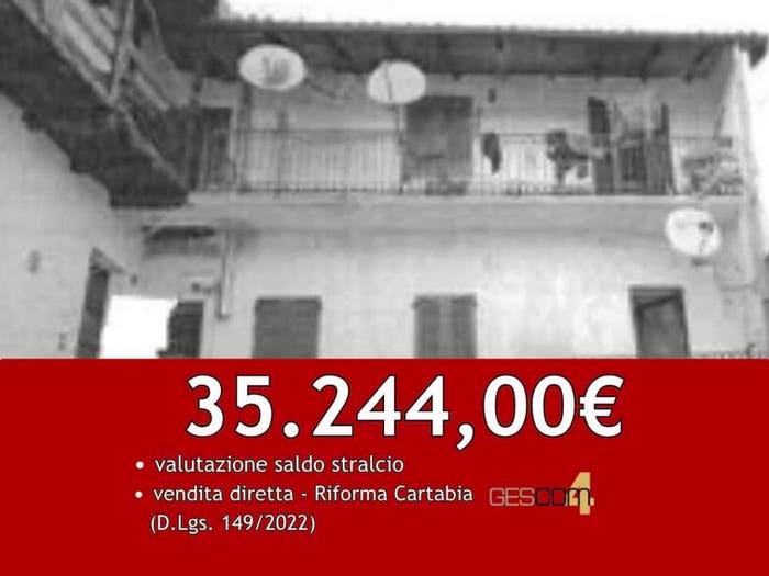 Appartamento quadrilocale in vendita in Piazza Guglielmo Marconi, Gorlago