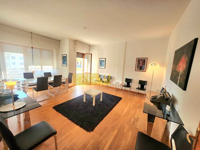 Appartamento con 5 locali in vendita in VIA ALFONSO CIPPOLLONE, Centro, Teramo