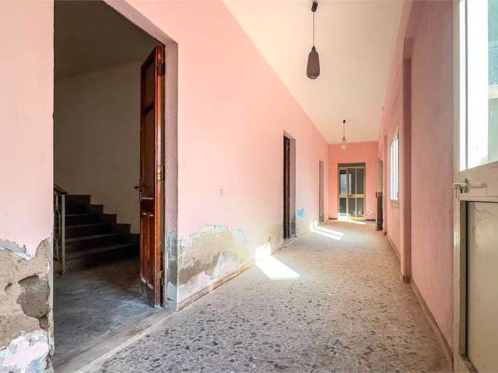 Casa con 6 locali in vendita in via manzoni, Centro, Capoterra