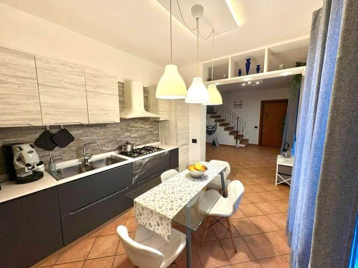 Appartamento con 5 locali in vendita in Marina di Massa Centro, Massa