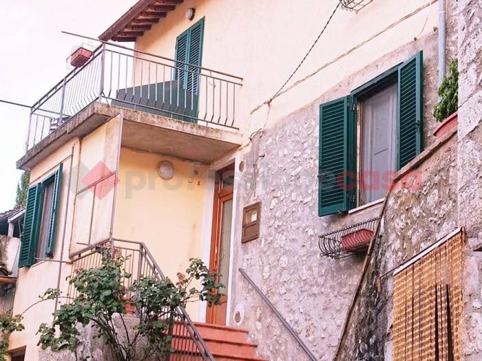 Casa trilocale in vendita in borgo agelli, Centro, Sant'Anatolia di Narco