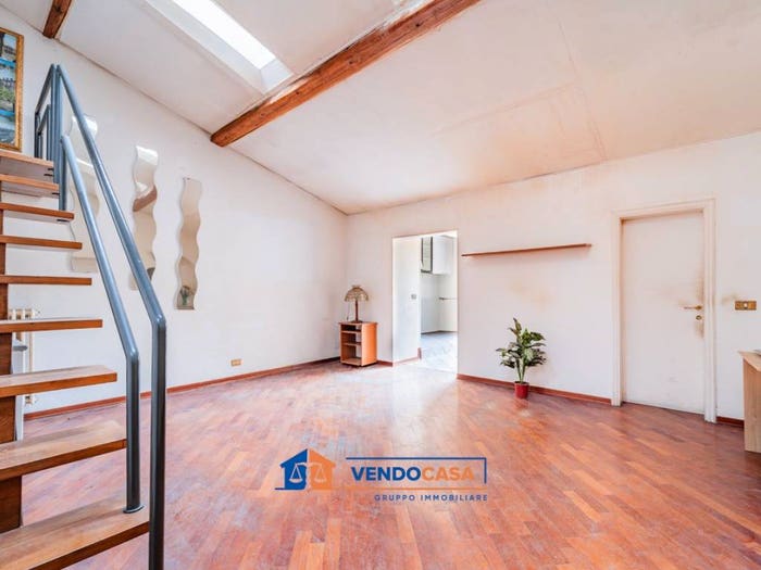 Appartamento quadrilocale in vendita in Via Guelfa, San Marco SS Annunziata, Firenze