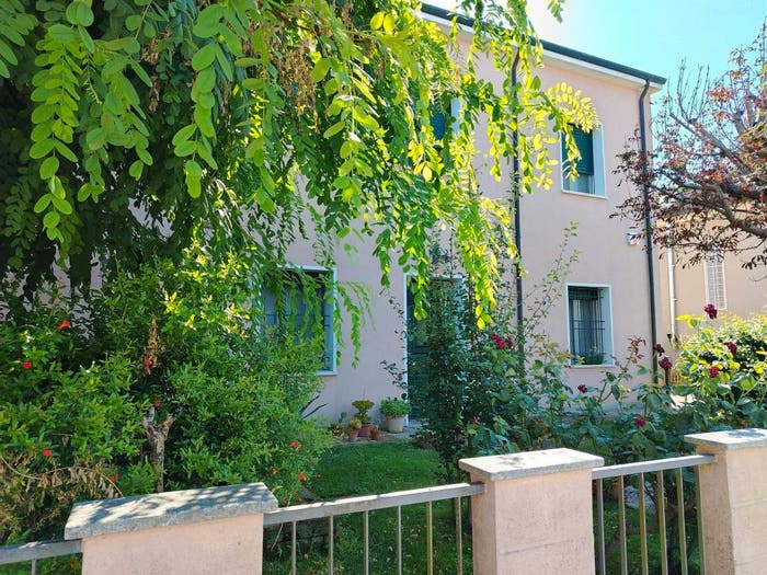 Casa con 6 locali in vendita in Via Bassa Superiore, Glorie, Bagnacavallo