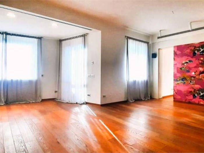 Appartamento con 6 locali in vendita in Via Nicolodi, Dante Cheope, Piacenza