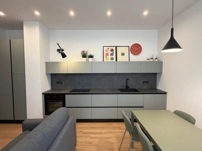 Appartamento trilocale in vendita in Via Lattanzio, Lodi Brenta, Milano