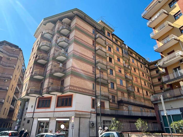 Appartamento con 5 locali in vendita in Via Tagliamento, Emanuele II C Colombo Morelli e Silvati, Avellino