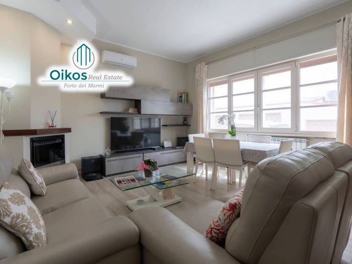 Casa con 6 locali in vendita in Via Giuseppe Viner, Centro, Forte dei Marmi